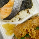 ほっともっと - 料理写真:のり銀鮭弁当