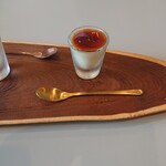 カフェ　ランプ - お楽しみ二品のひとつ。玉ねぎのムース的な料理