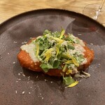 forare - 熱々カツレツにトマトソースが絡んで美味しい