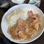 天花 - 生姜焼定食880円