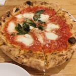 ピッツェリア アッローロ