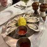 Hy's STEAKHOUSE - 