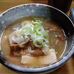 とん八 - もつ煮込み 400円(税込)(2025年4月10日撮影)