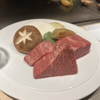 大阪鉄板焼き 神戸牛 TATARA - 