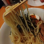 おなかの友達 萬来 - 麺リフト