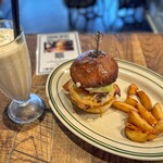 マンチズ バーガー シャック - 