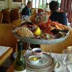 Le Bar a Huitres - 海の幸は、一人でも楽しめます