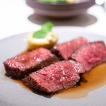 レストラン オオツ - 2025.4 米沢牛ハラミのバヴェットステーキ 蕗の薹入りジャガイモのピュレ