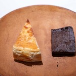 レストラン オオツ - 2025.4 チーズケーキとチョコレートケーキ