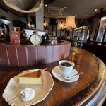 珈琲 欧蘭陀館 - ケーキセット