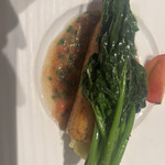 ラ・ブランシュ - ほうれん草がソースの役割にもなってます