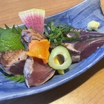 音音 新宿センタービル店 - 藁焼きカツオのたたき