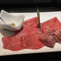 うしごろ 貫 恵比寿本店 - 厚切りハラミ
                  トウガラシ
                  クリ with柚子胡椒