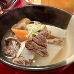 とん吉 - 牛煮込み