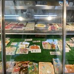 おさしみの店 魚七 - ショーケース中央