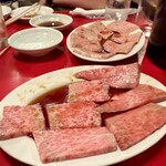 とん吉 - 牛ロース・上カルビ