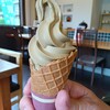 ふれあいの館 - ほうじ茶ソフトクリーム。400円