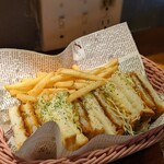 카나야마 베이스