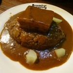 いずみバーグ - 豚バラ煮込みカレー