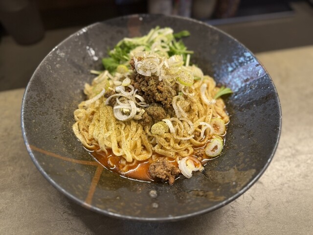 担々麺とお肉の会社みなかわ（会津若松）- 本格担々麺と肉料理の名店