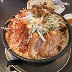 AKIHA麺屋 粋翔 - AKIHA味噌『赤』　野菜　角煮TP。肉のどよめき◎。