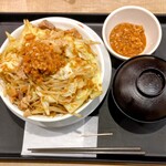 松屋 - 料理写真:ニンニク野菜マシ大盛牛めし