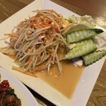 BANGKOK タイ料理 - 辛くないソムタム