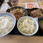 吉野家 ３号線宗像店 - 