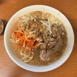 ラーメン荘 地球規模で考えろ ソラ - 小ラーメン(00㌘) 950円