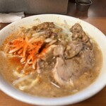 ラーメン荘 地球規模で考えろ ソラ - 小ラーメン(00㌘) 950円