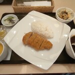 MOI - 国会ビーフカツカレー
