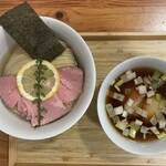 ユナイテッド ヌードル アメノオト - ドローン