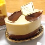 パティスリー タンドレス - ニュイ・ドゥ・マントゥ　　870円