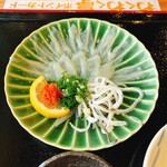 わくわく亭 - ふぐ刺し(2000円)
