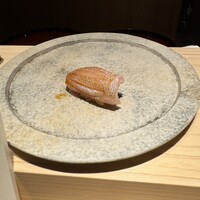鮨 由う - 