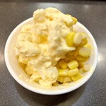 満点とんかつ四季彩 - 玉子マカロニにコーンをトッピング（無料）