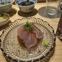 鮨 由う - 