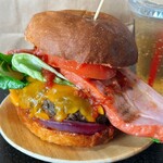 MAUNAKEA - マウナケアバーガー