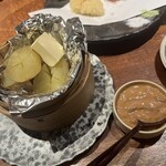 薄野 肉海鮮炉端 芯々 - じゃがいもイカの塩辛