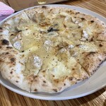 富良野チーズ工房 ピッツァ工房 - 