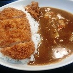 Nakau - 和風カツカレー並　590円