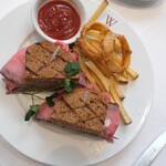 ウルフギャング・ステーキハウス シグニチャー - 