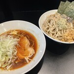 豚風。 - 限定『こんぶ。』（1,400円）＋燻製うずら（150円）＋ショウガ（50円）＋のり（100円）＋さらしネギ（100円）、ニンニクコール