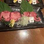 松阪牛炭火焼肉 東海亭 - 
