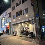 モダン空間 ・ 京紅地鶏刺し・クラフトビール 呑衆ノ鶏 - 