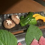 松阪牛炭火焼肉 東海亭 - 