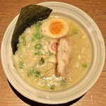 モダン空間 ・ 京紅地鶏刺し・クラフトビール 呑衆ノ鶏 - 