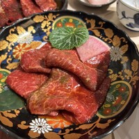 牛刺しと焼肉 仔虎 クリスロード店 - 