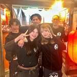 すみやき家 串陣 - 内観写真:こんばんは！
新しく串陣高幡不動店の店長をやらせて頂いてる吉川です!!

今後とも皆様に居酒屋行くなら串陣と言って頂けるよう、営業して行きますので宜しくお願い致します！

タレもリニューアルしましたので、是非一度ご来店お待ちしております!!