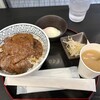  焼肉丼 みらく - 神戸牛 ロース丼、ご飯大盛り、肉増量、温泉卵